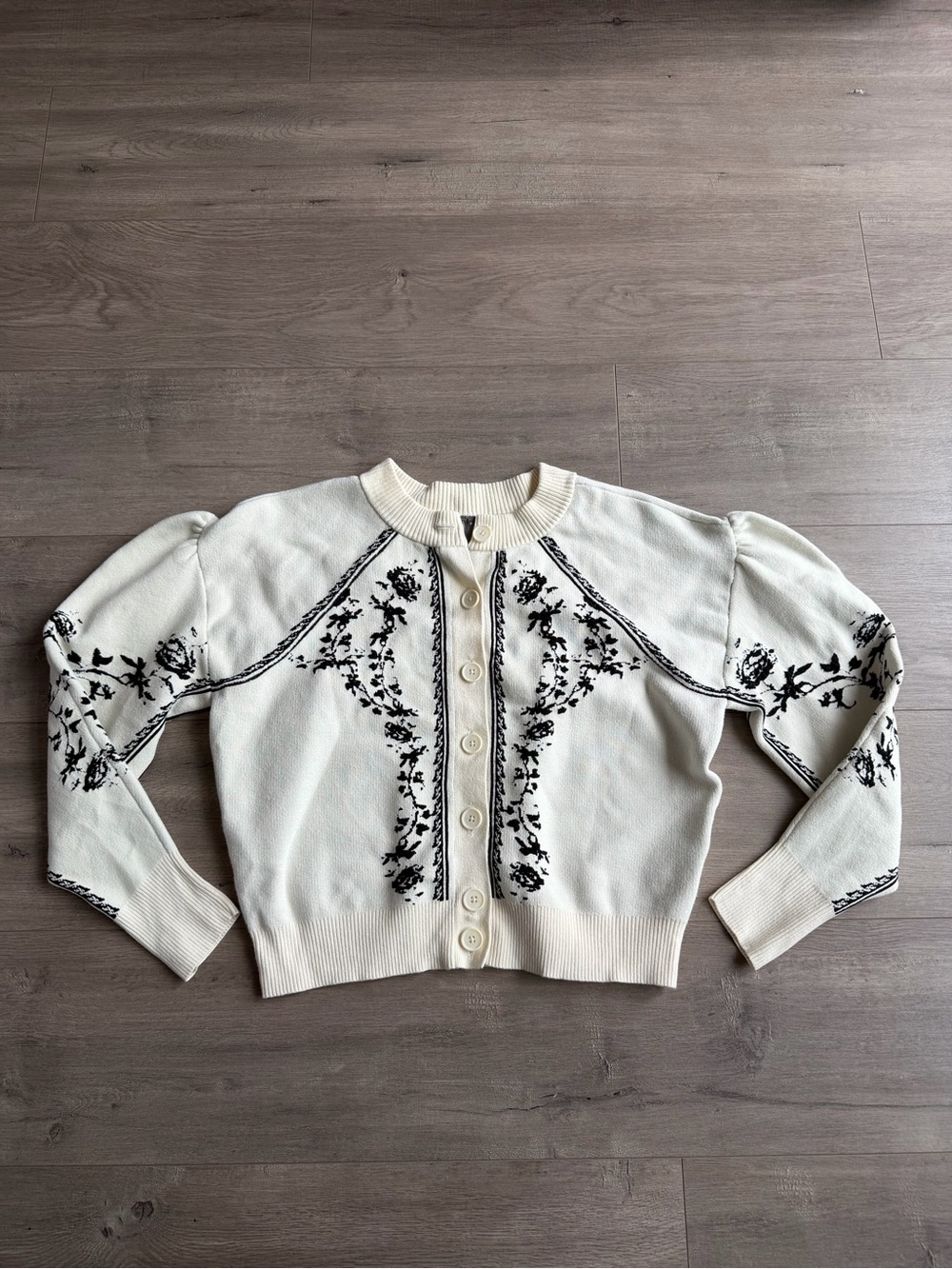 Anthropologie Sculpted Puff-Sleeve Cardigan Sweater - ivory floral - size XS